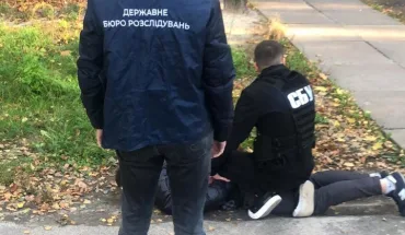 4000 доларів за пом’якшення покарання підозрюваному — ДБР повідомило про підозру оперуповноваженому поліції Київщини